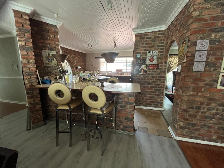 4 Bedroom Property for Sale in Riebeeckstad Free State